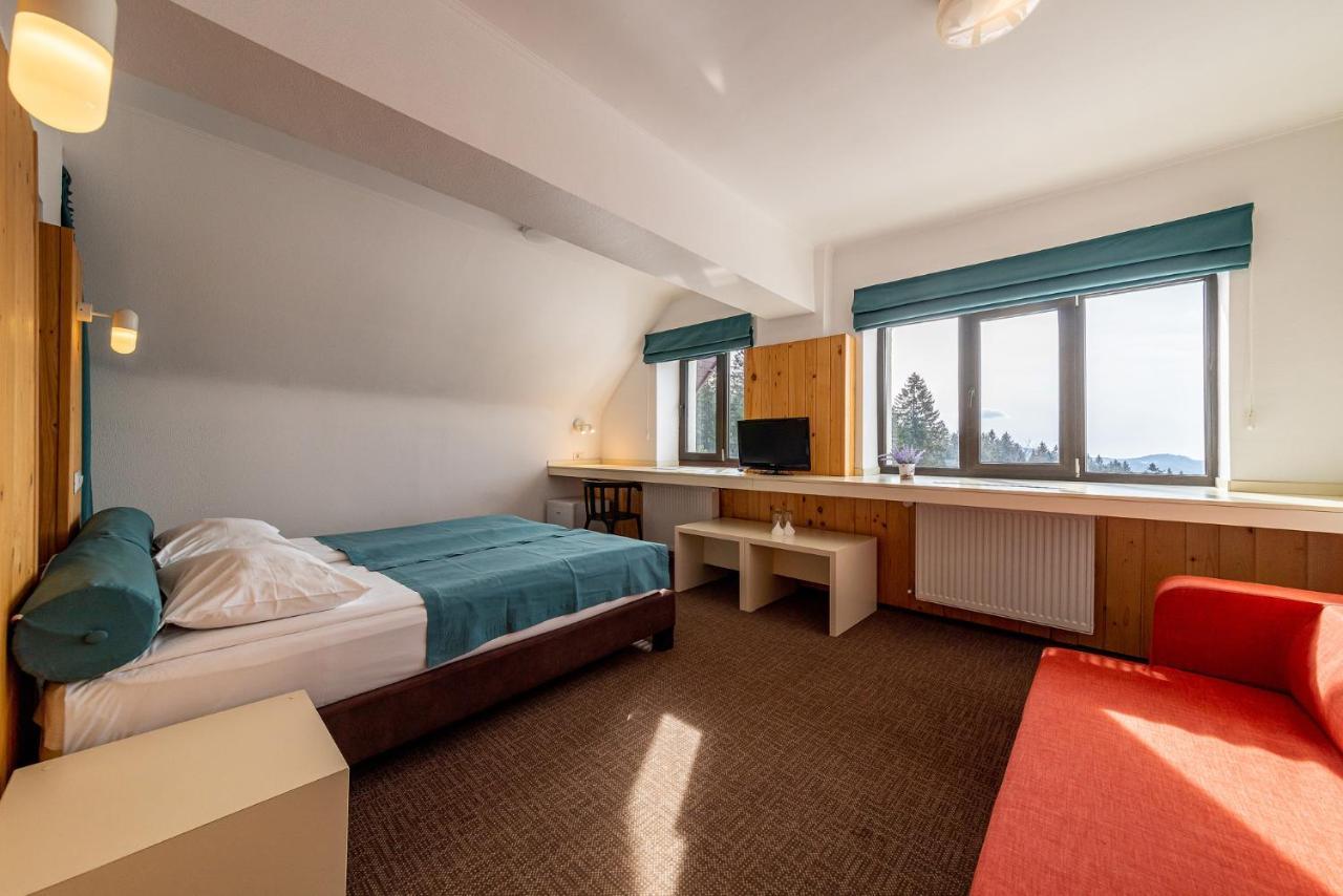 Complex Hotelier Cota O Mie Sinaia Exteriör bild