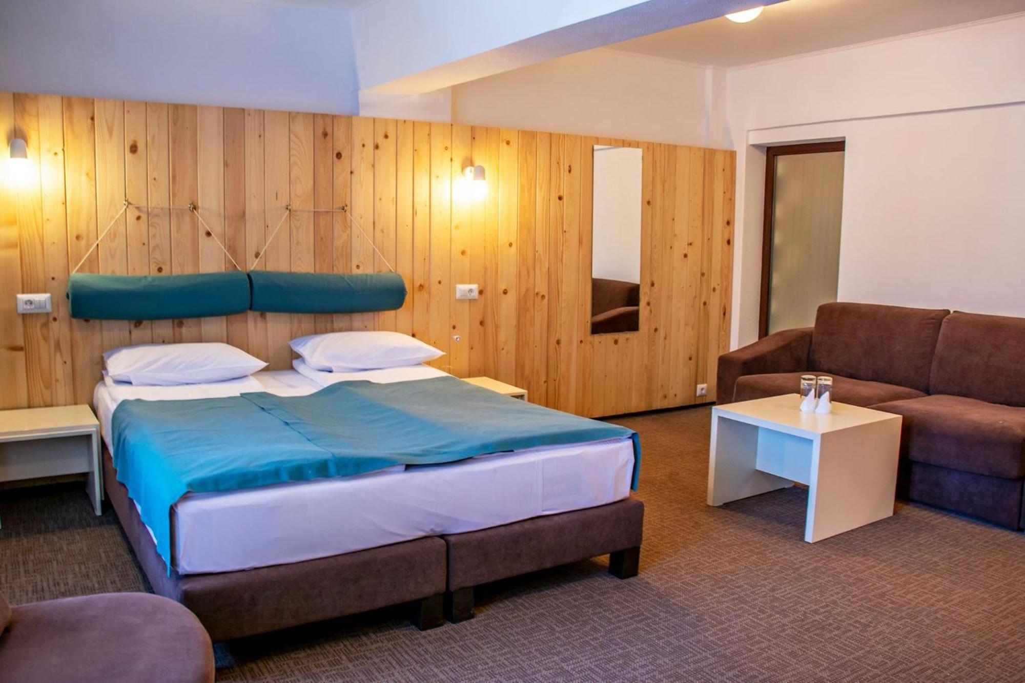 Complex Hotelier Cota O Mie Sinaia Exteriör bild