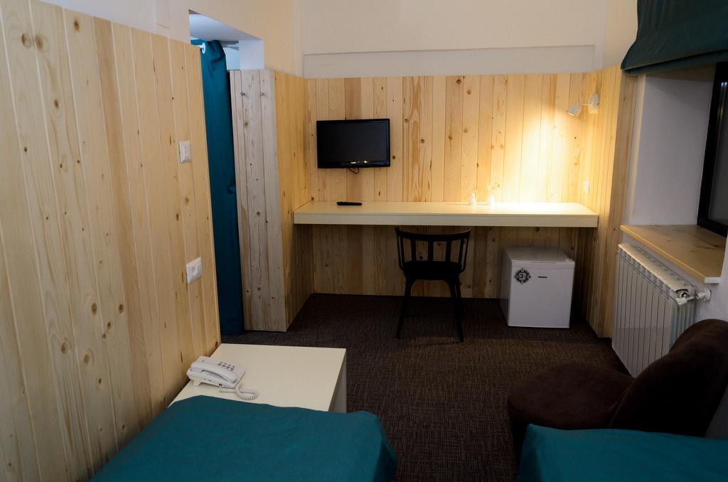 Complex Hotelier Cota O Mie Sinaia Exteriör bild