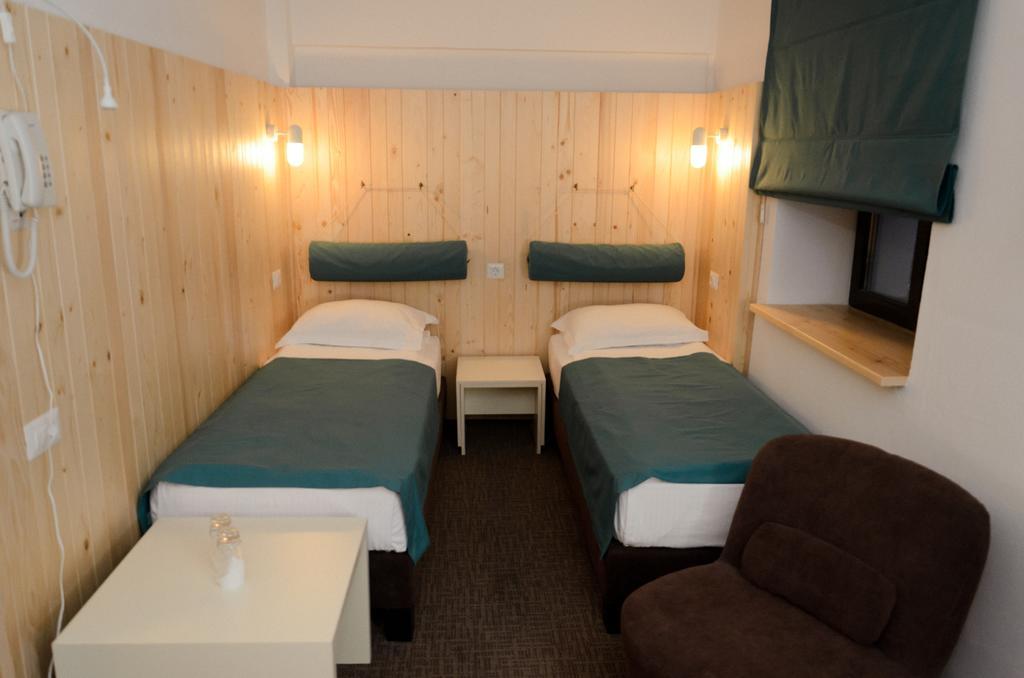 Complex Hotelier Cota O Mie Sinaia Exteriör bild