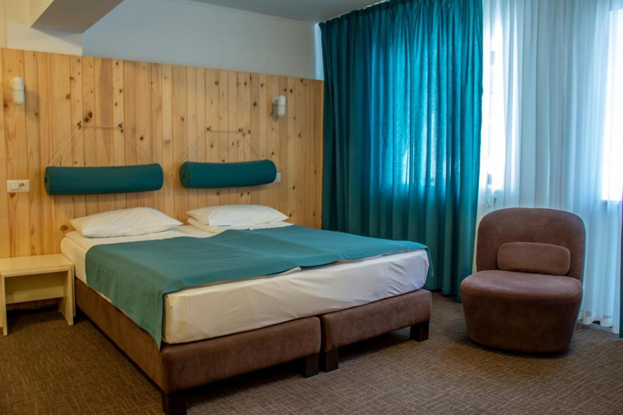 Complex Hotelier Cota O Mie Sinaia Exteriör bild