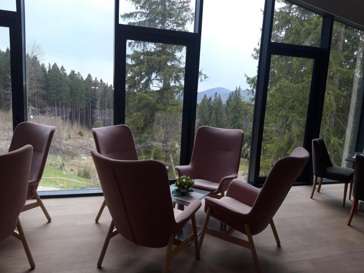 Complex Hotelier Cota O Mie Sinaia Exteriör bild